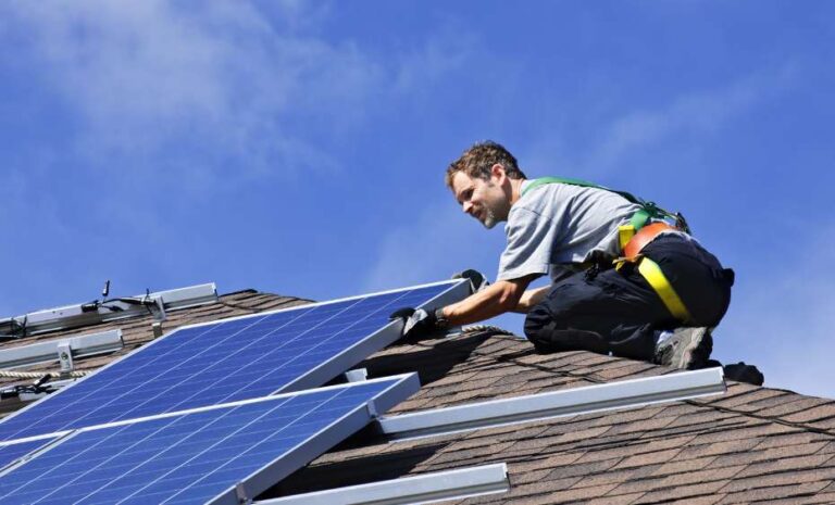 installateur de panneaux solaires photovoltaïques en Suisse